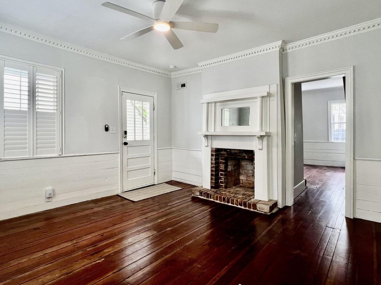 74 Vanderhorst St - Photo 2 of 20