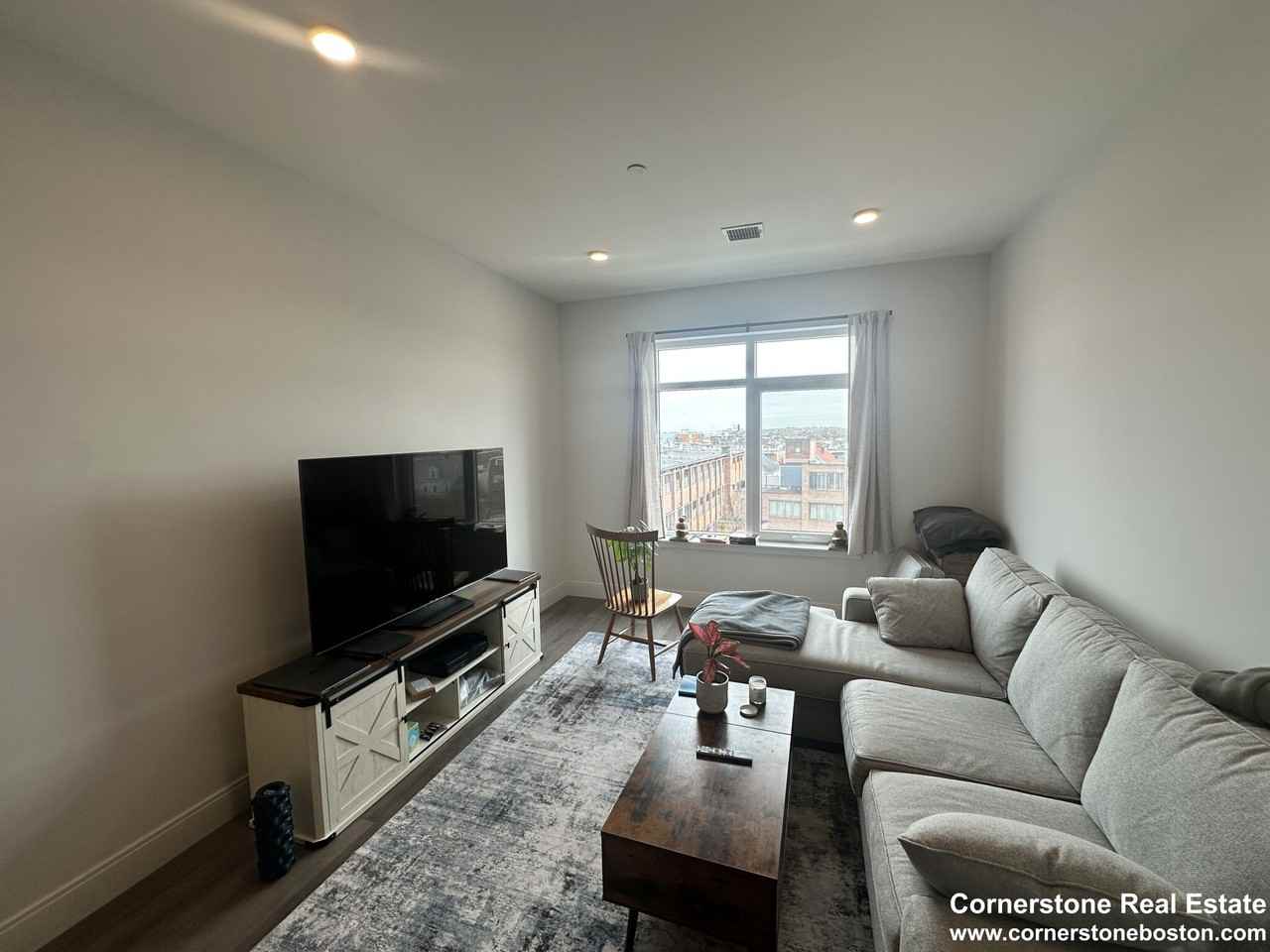 Dorchester Ave #509 - Photo 5 of 9