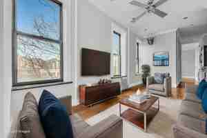 featured image of 212 E 105th St #10