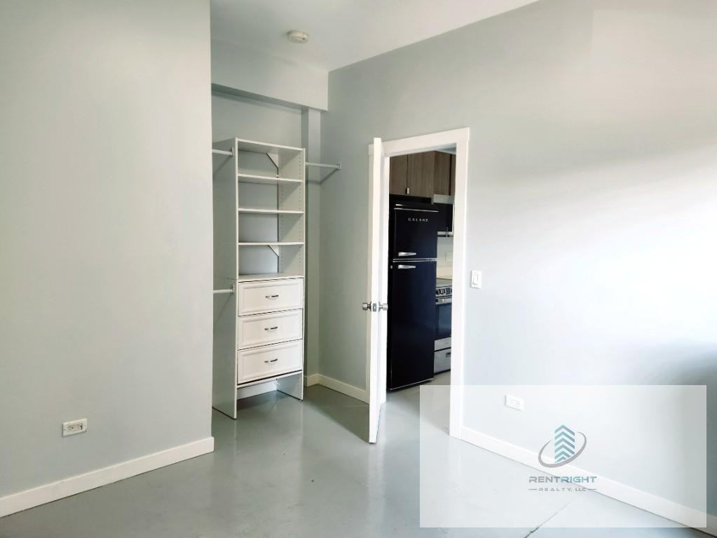 4700 North Racine Avenue #202 - Photo 2 of 8