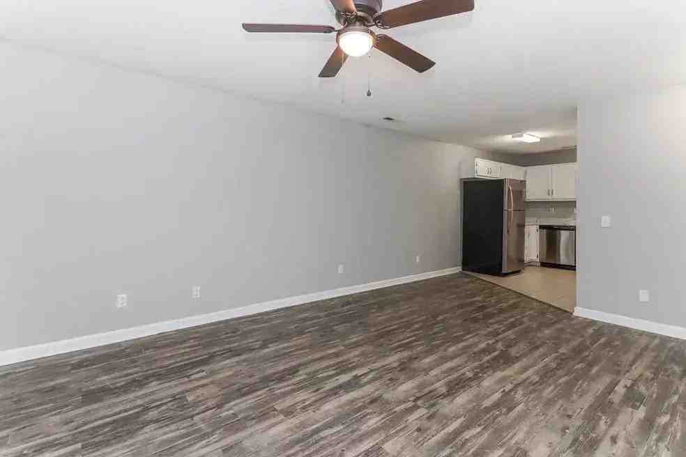 The Oaks at Northshore - Photo 7 of 23