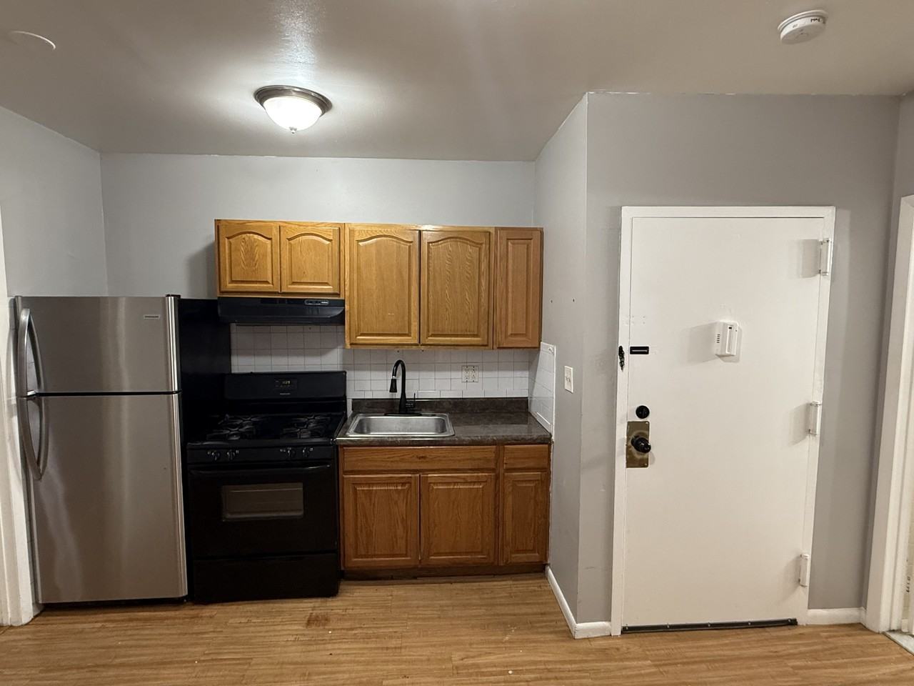 1206 BERGENLINE - Photo 3 of 8