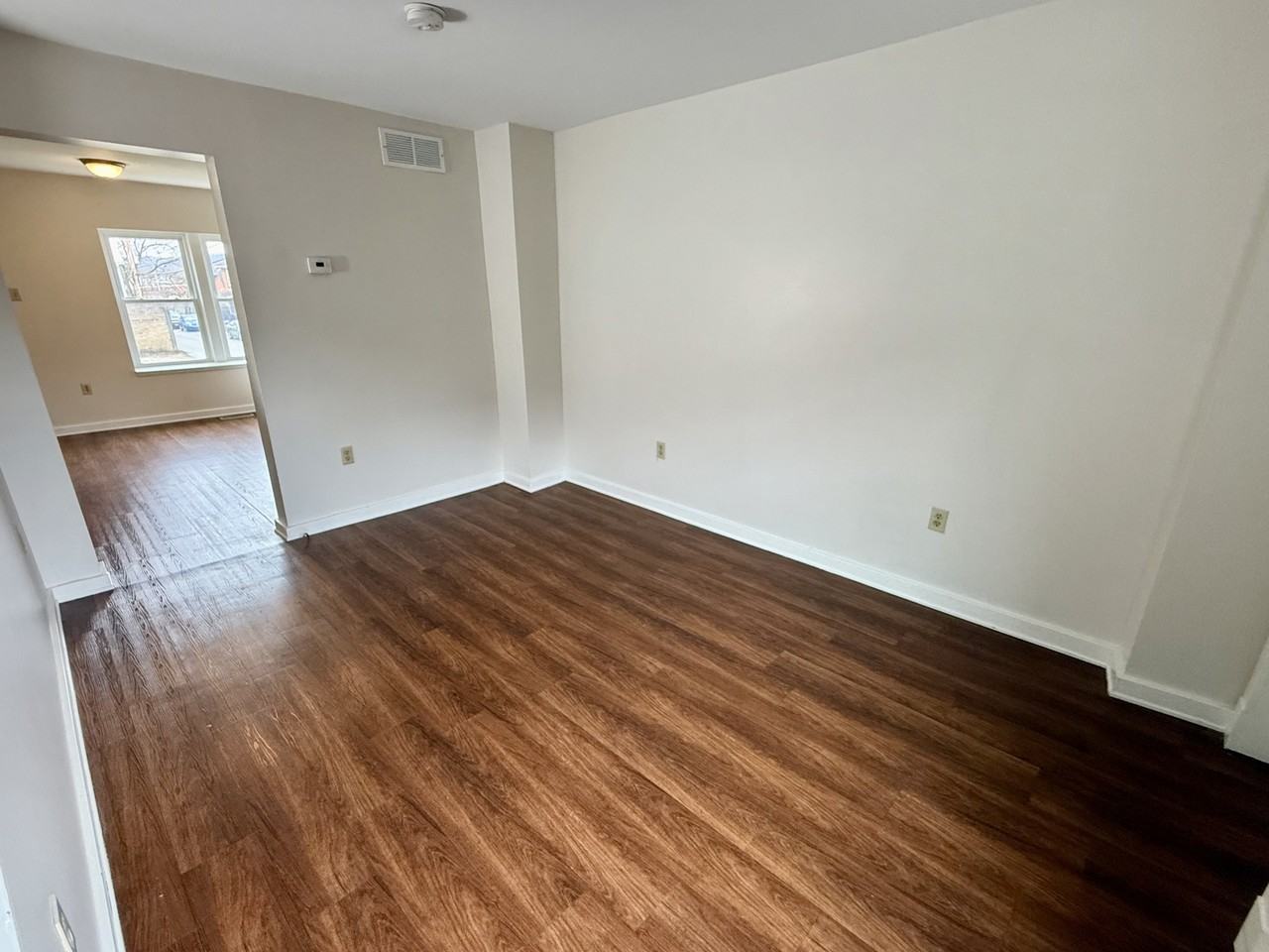 4th street apartments - Midland - Photo 5 of 21