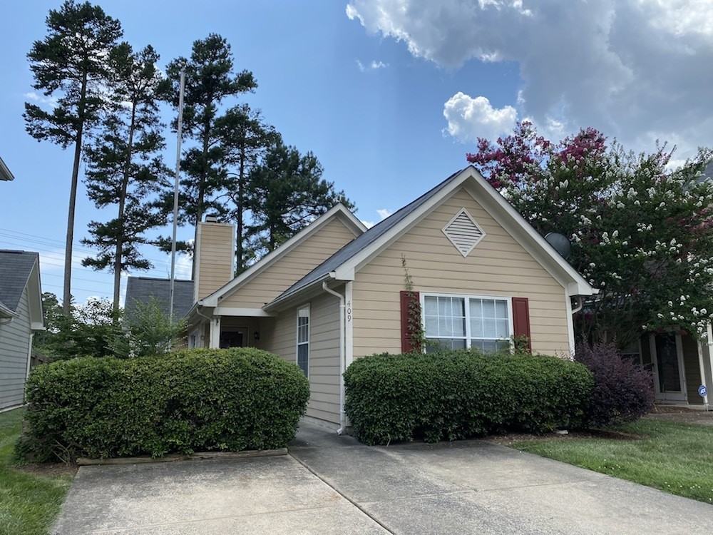 409 Devlin - Photo 2 of 29