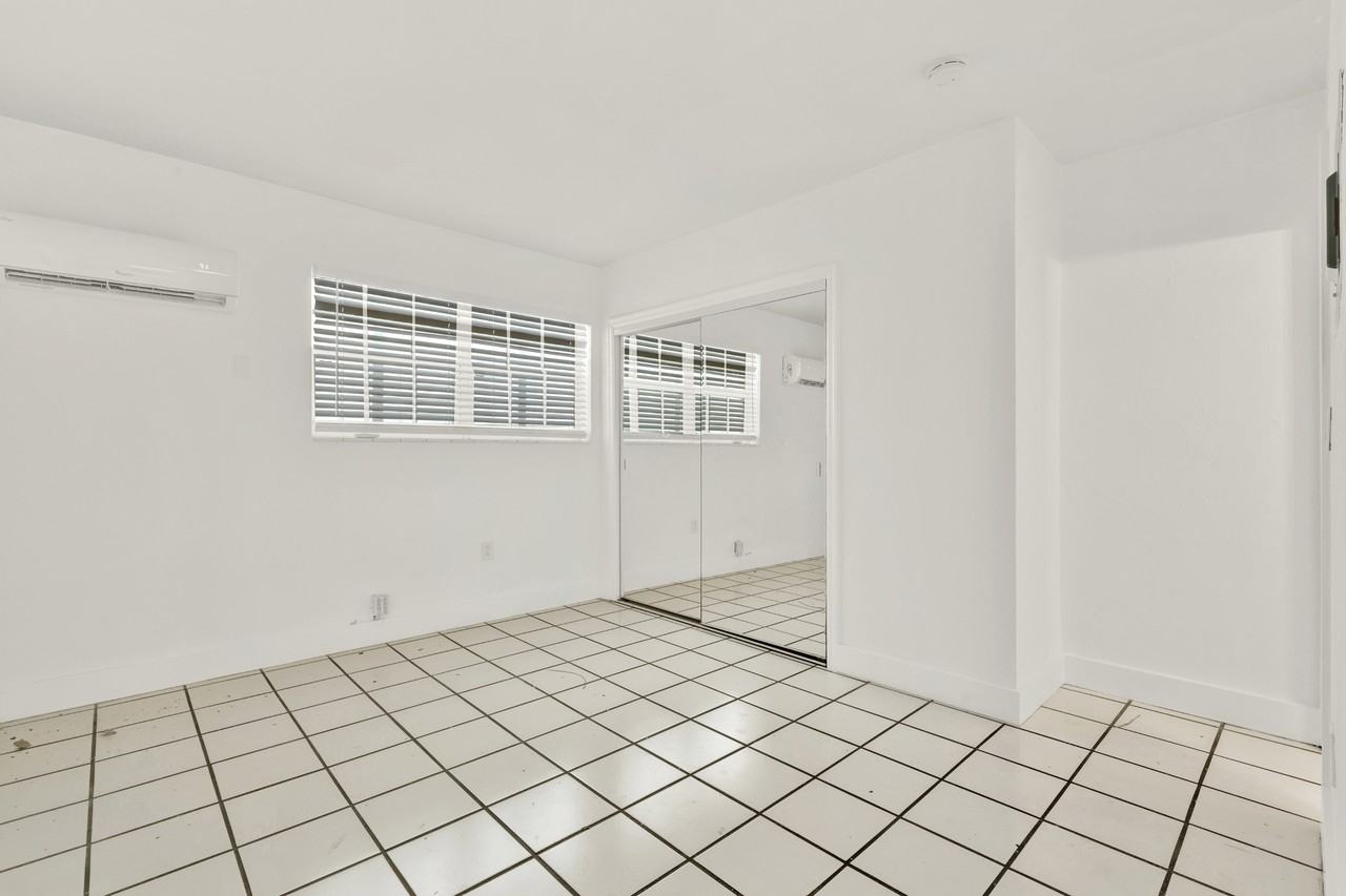 426 Santander Ave. - Photo 5 of 11