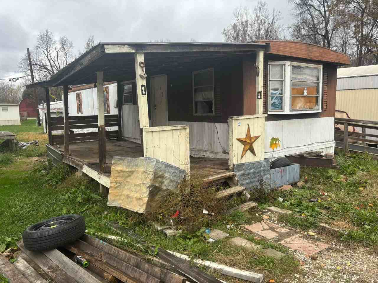 Wurtland: 1401 Wurtland Avenue - Photo 2 of 9