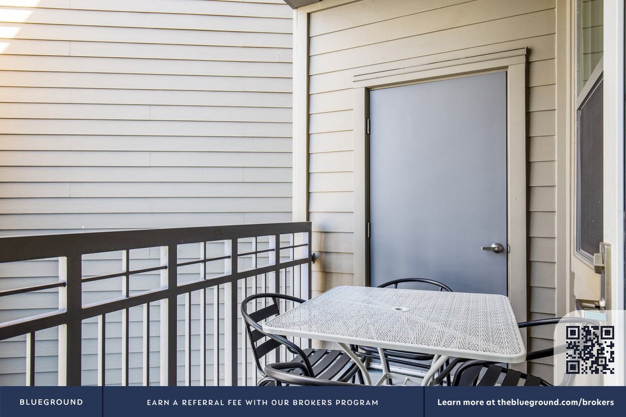 299 Franklin Street - Photo 5 of 40