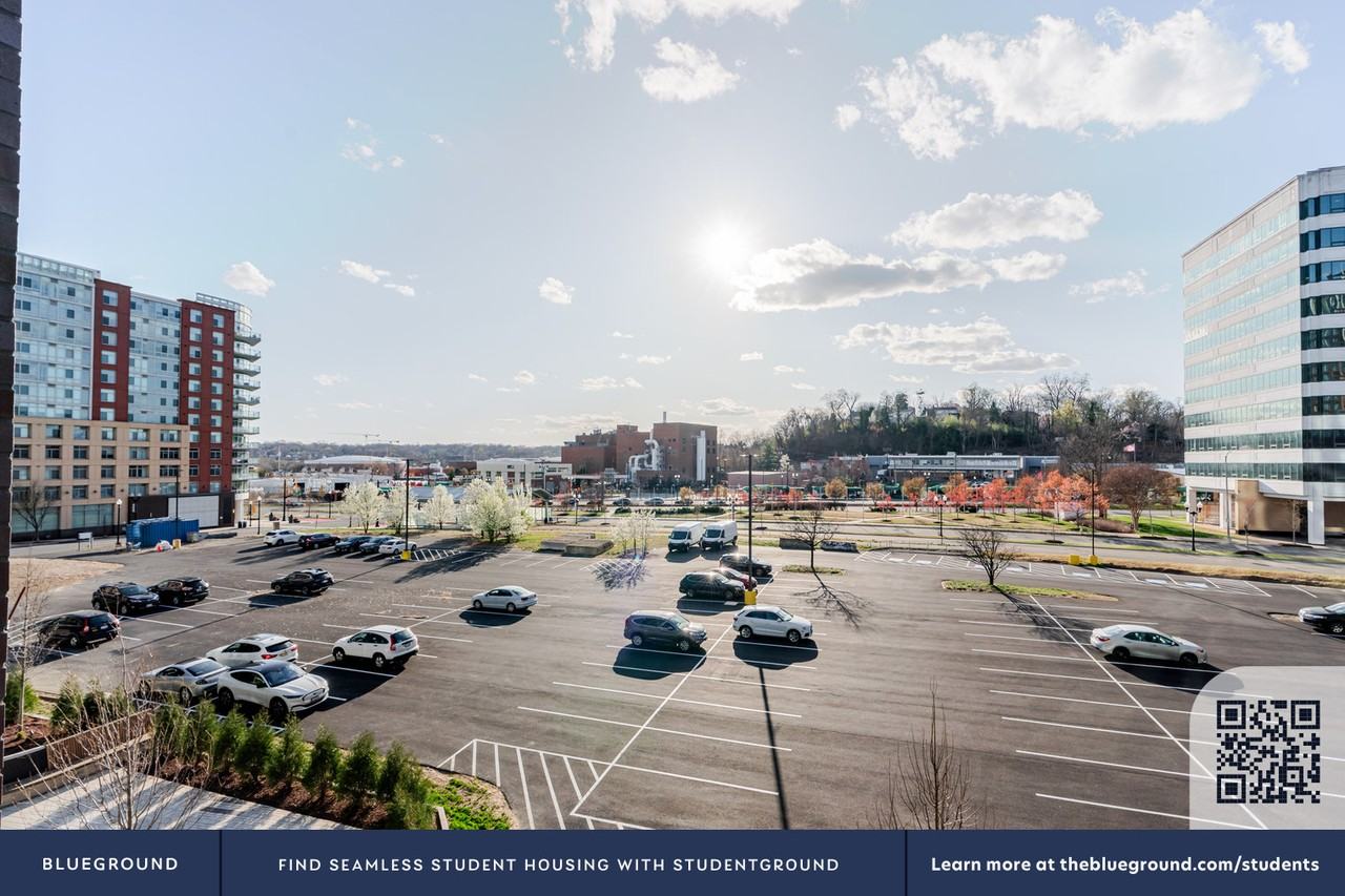 3030 South Potomac Avenue - Photo 7 of 38