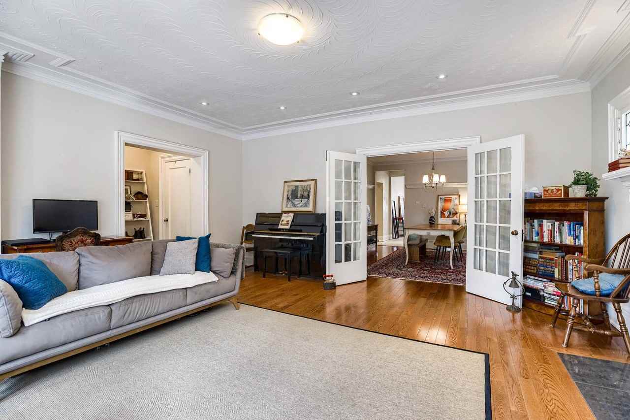 6 Oriole Gardens - Photo 6 of 24