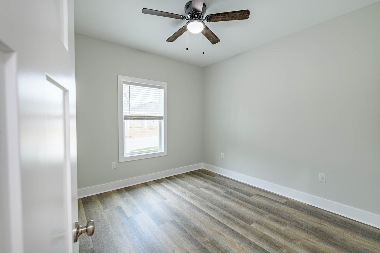 105 Clearing Way - Photo 2 of 28