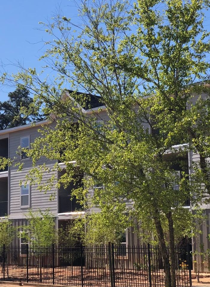 4424 Highway 22 - Photo 2 of 11