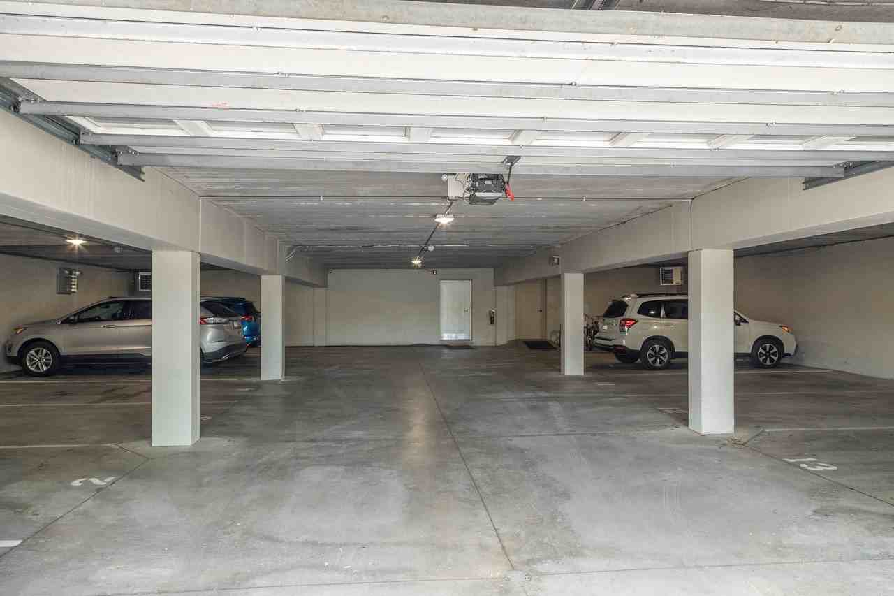 Harbor District Apartments - Photo 4 of 34