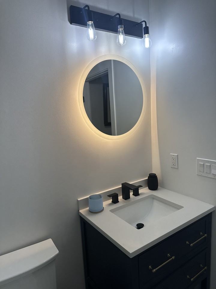 123 Dahlgren Street Southeast - Photo 2 of 4