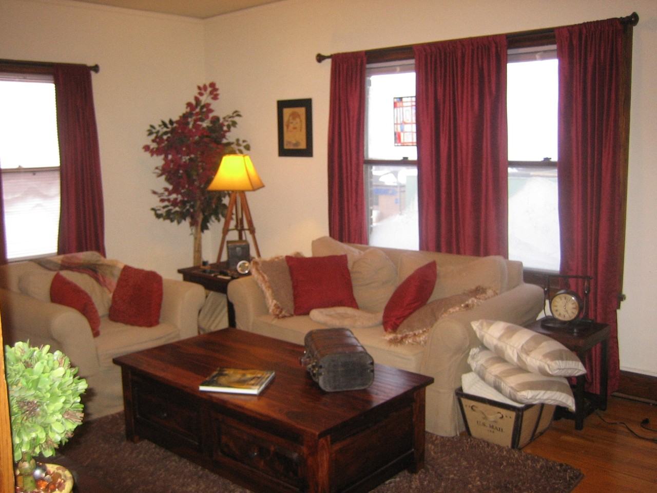 902 Grand Ave - Photo 3 of 22