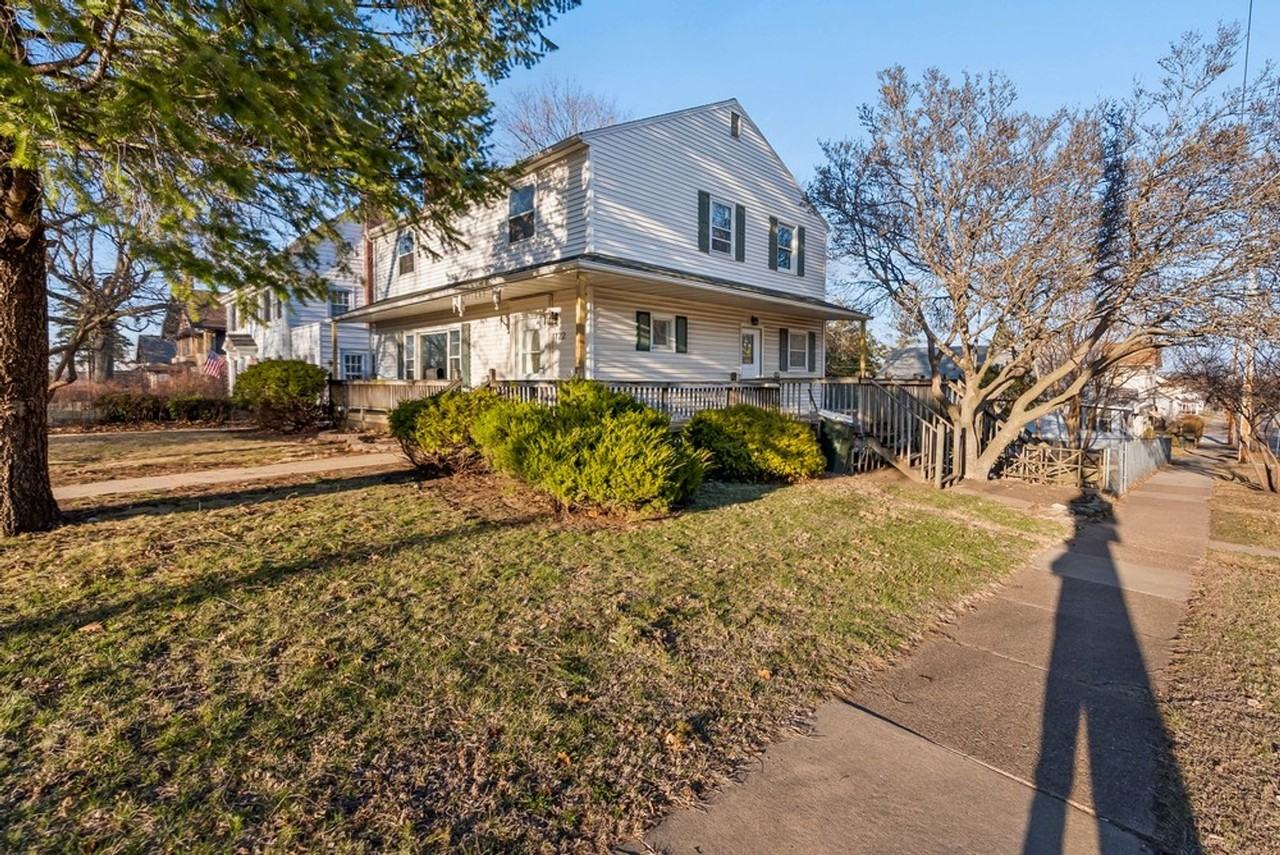 1122 Franklin St - Photo 2 of 35