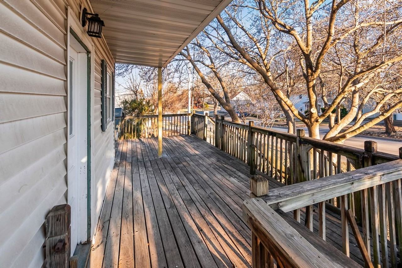 1122 Franklin St - Photo 3 of 35