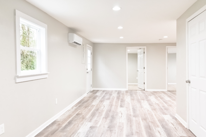 207 Water St - Photo 3 of 24