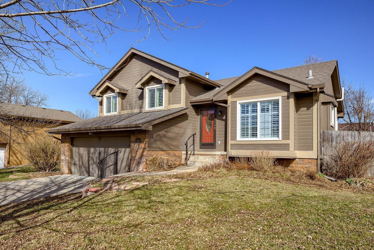 2410 Corn Dr - Photo 2 of 26