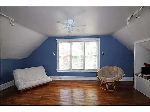 208 E Northwood Ave - Photo 3 of 10