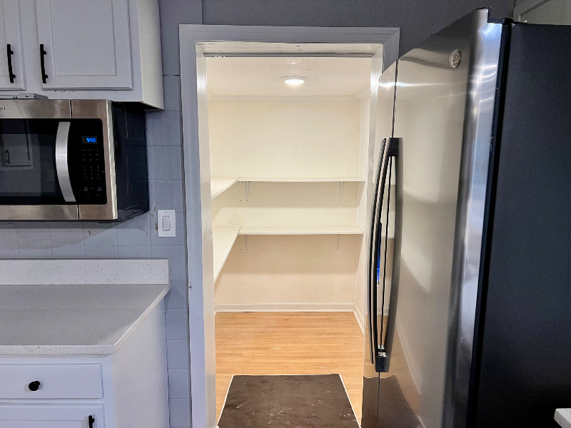 4900 Grand Avenue - Photo 6 of 23