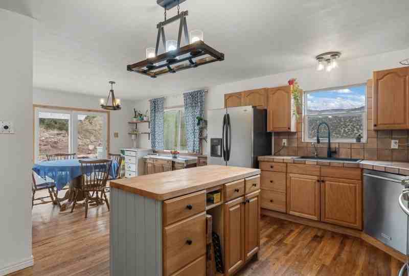 3 Gringo Gulch Rd - Photo 2 of 14