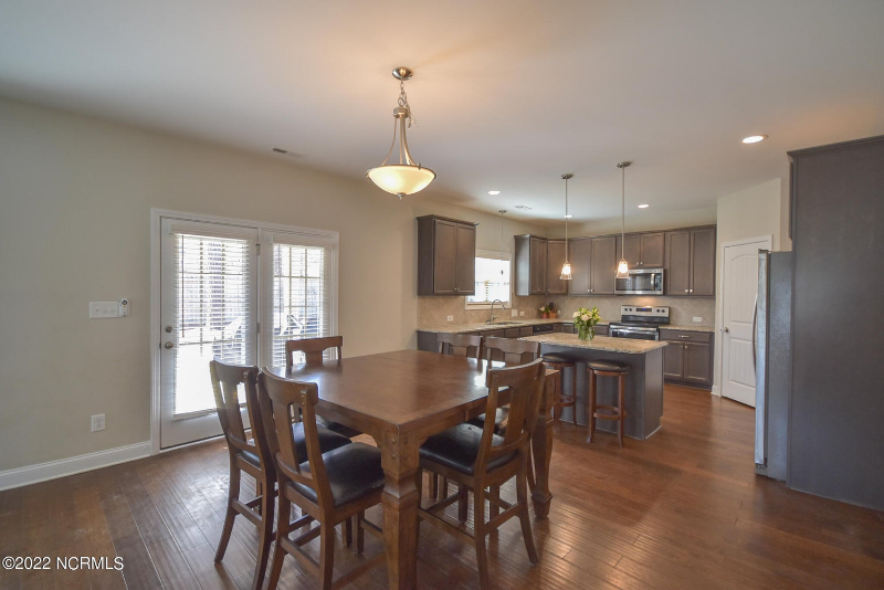 625 Overland Ct - Photo 6 of 20