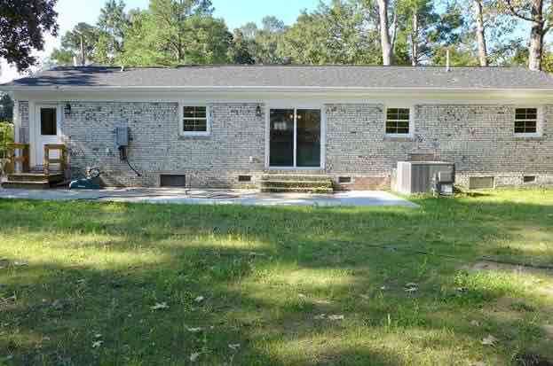 111 Monroe Dr - Photo 6 of 10