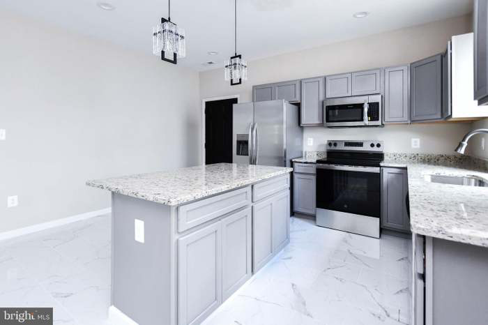 1205 Mentor Ave #NA - Photo 2 of 12