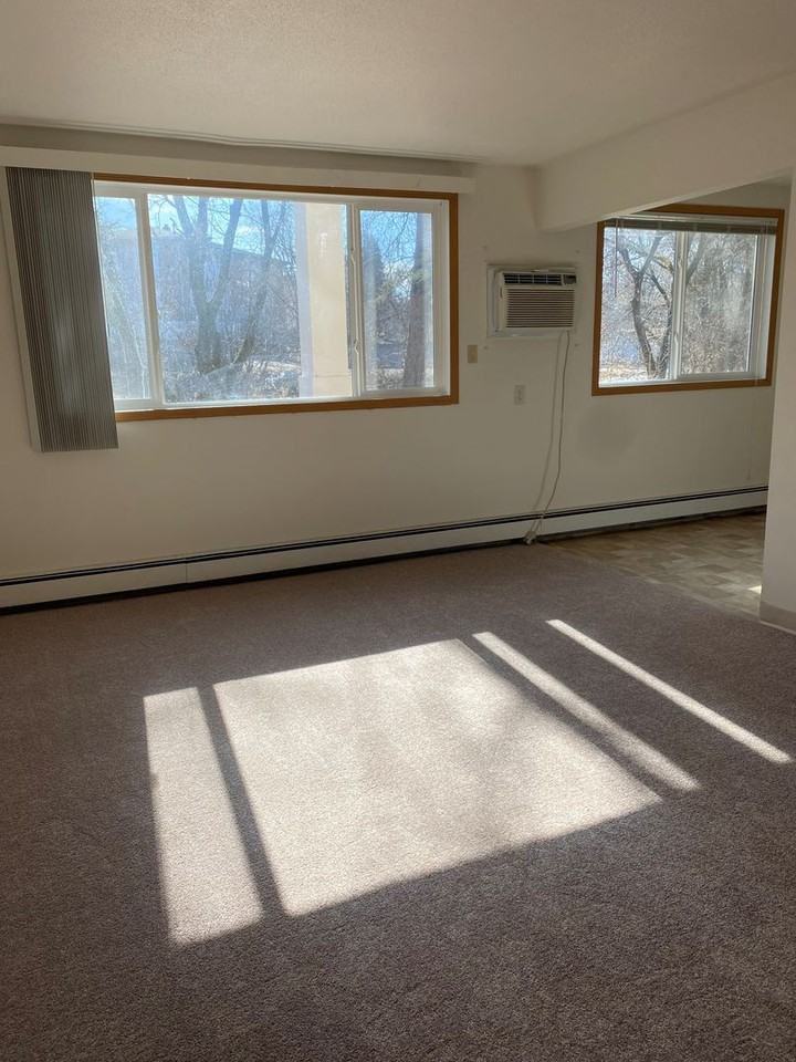 South Haven 908 Building - Photo 5 of 9