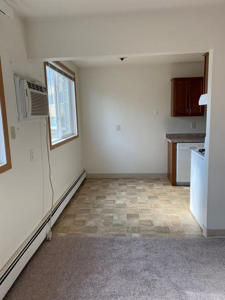 South Haven 908 Building - Photo 6 of 9