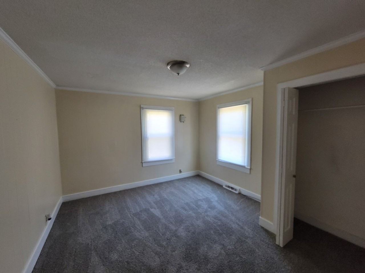 3801 Dawson Ave - Photo 4 of 10