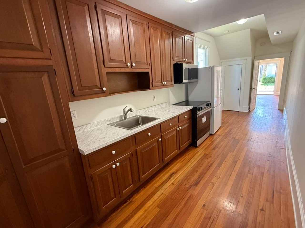 1729 Porter St #A - Photo 6 of 34