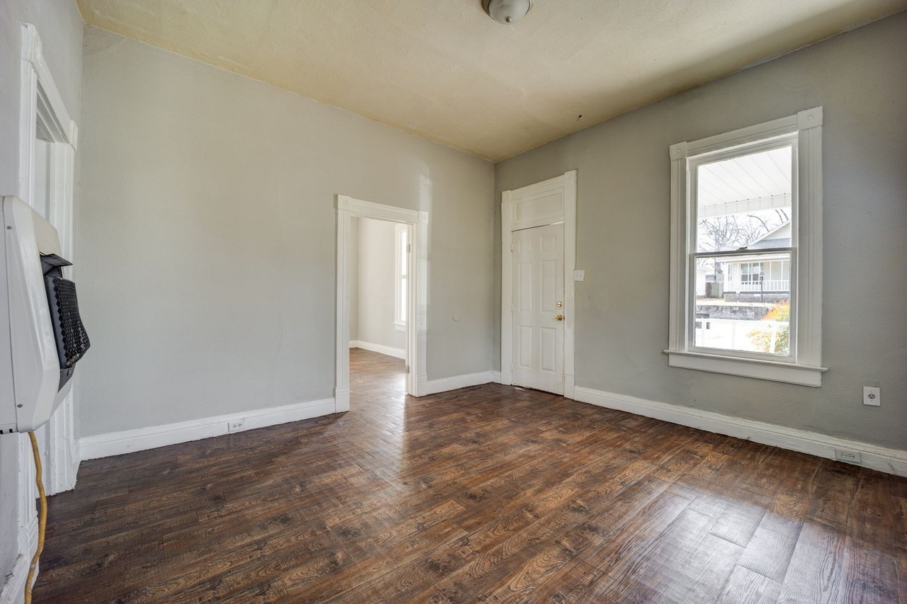 818 N 34th St - Photo 5 of 18