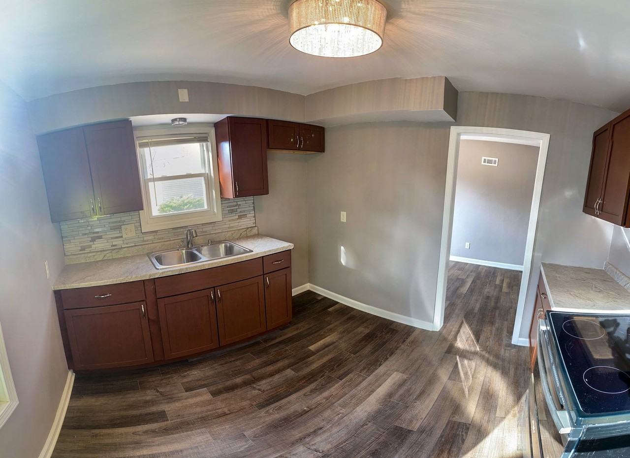 4041 N 45th St - Photo 2 of 13