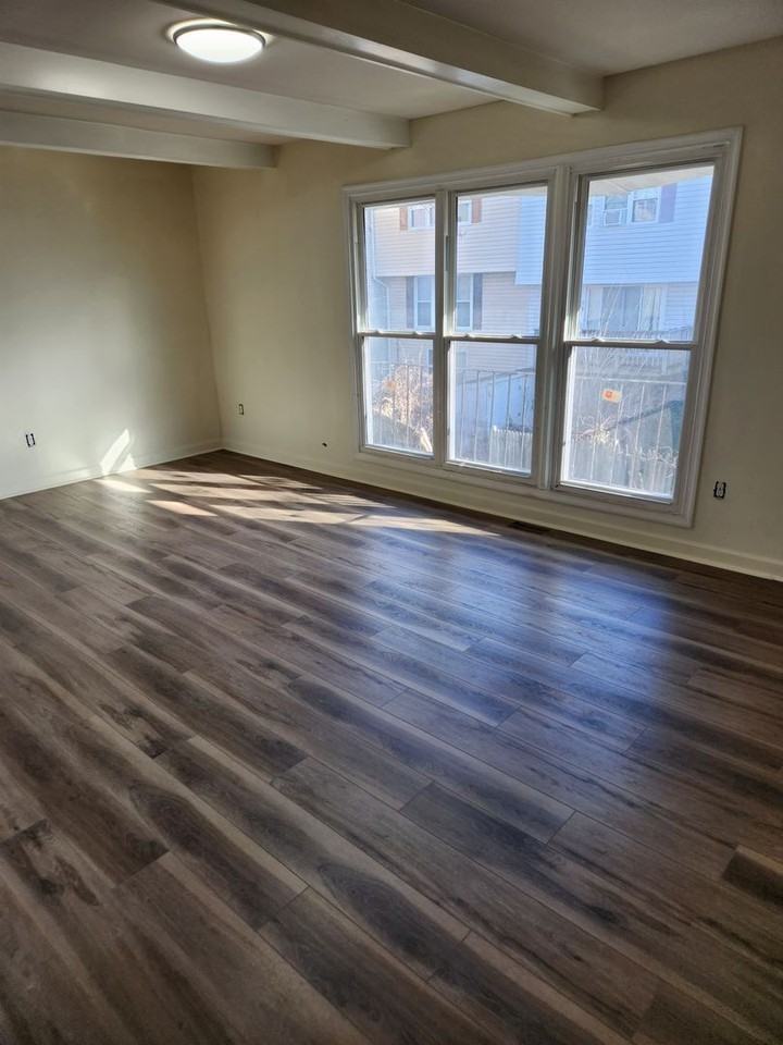 1857 Simons Ct - Photo 2 of 17