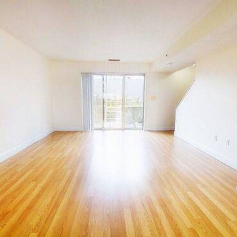 150 N Beacon St - Photo 5 of 23