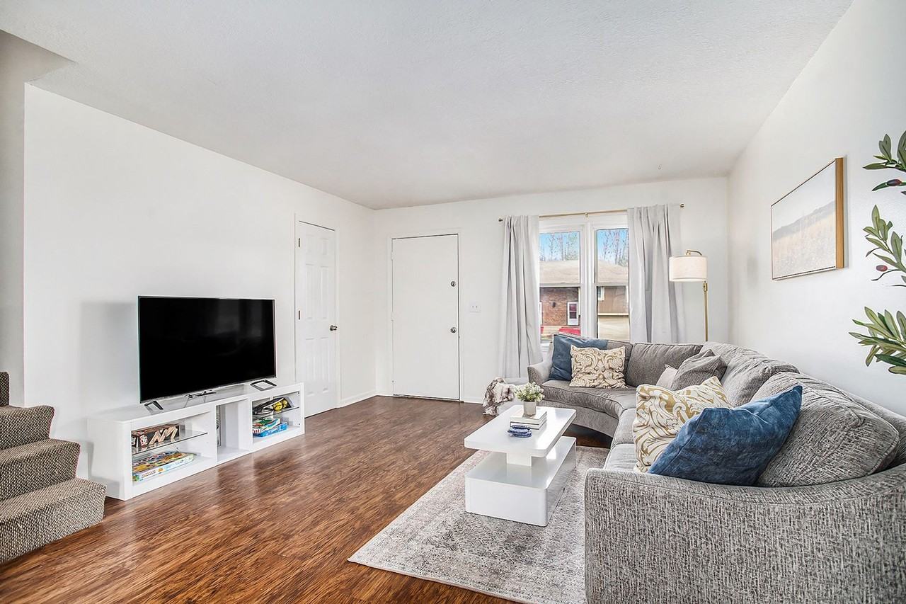 1708 Sw Sunset St - Photo 6 of 22