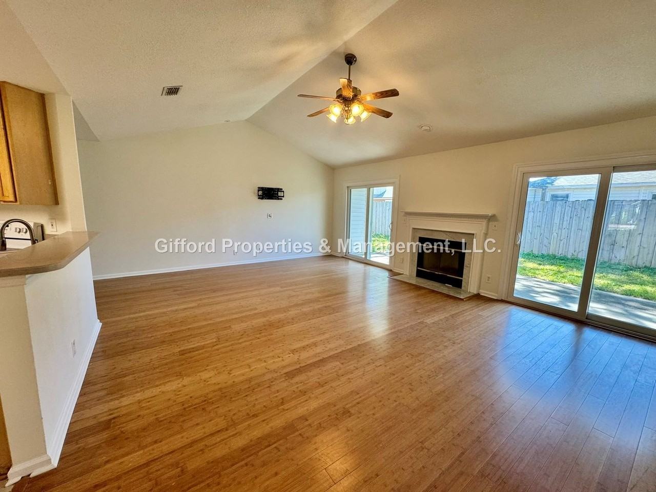 12288 Harbor Winds Dr N - Photo 3 of 22