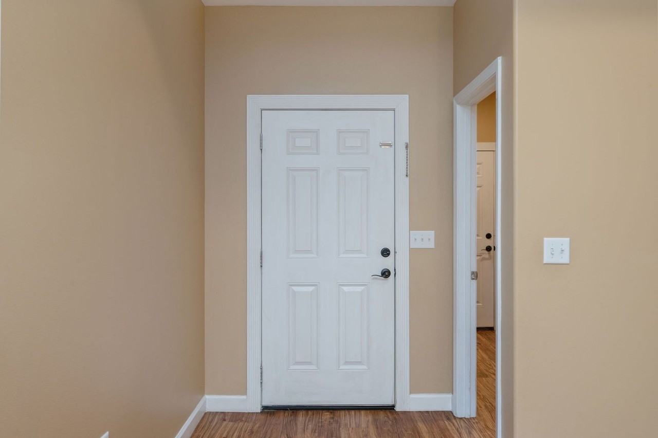 1596 26th St - Photo 5 of 42