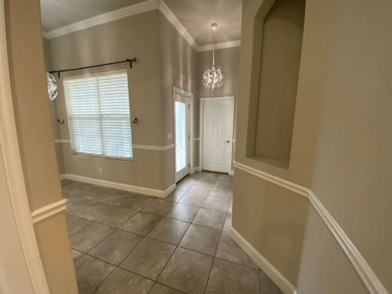 3209 Bailey Ann Dr - Photo 3 of 30