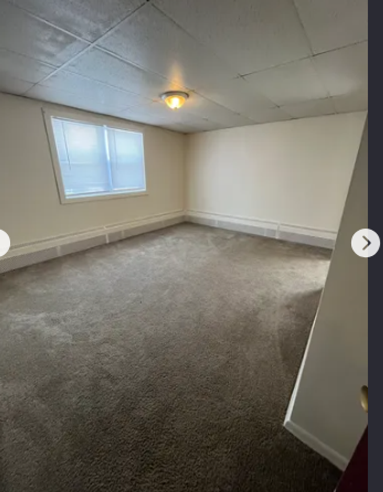 2814 State St - Photo 4 of 6