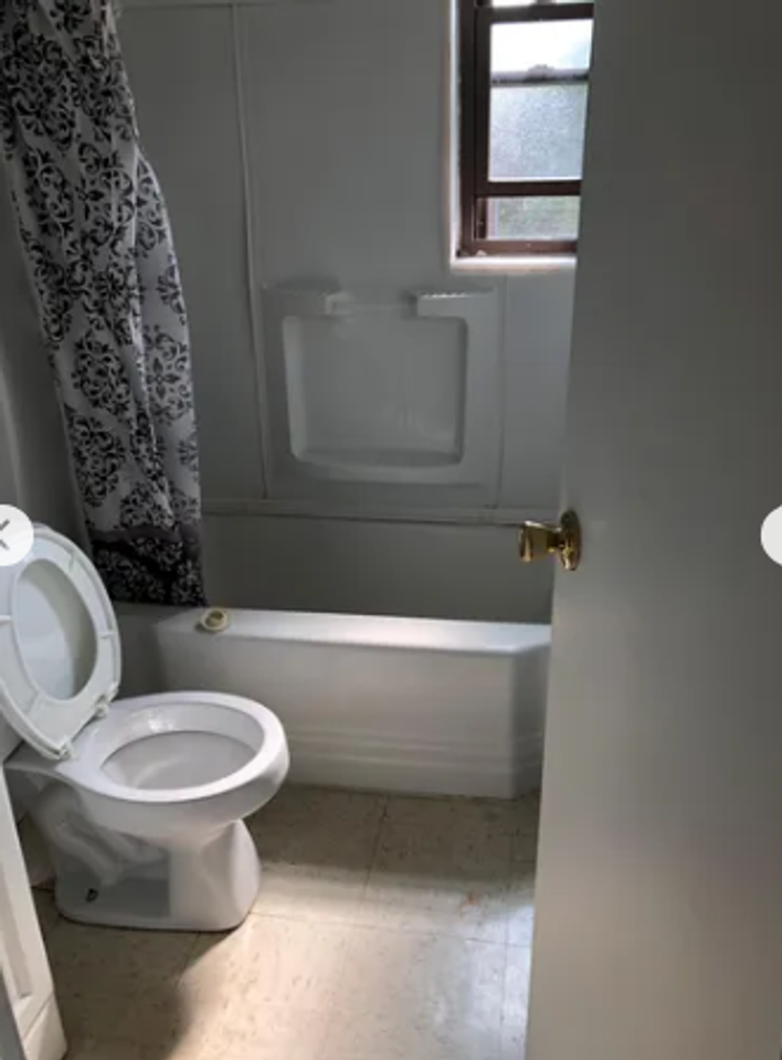 440 West 9th - Photo 5 of 5