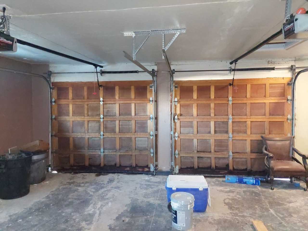 1490 Seminole Dr - Photo 2 of 20