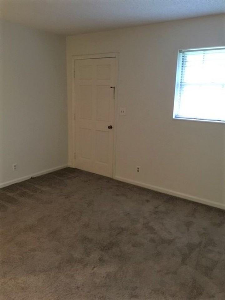 Hueytown Terrace Apartments - Photo 6 of 8