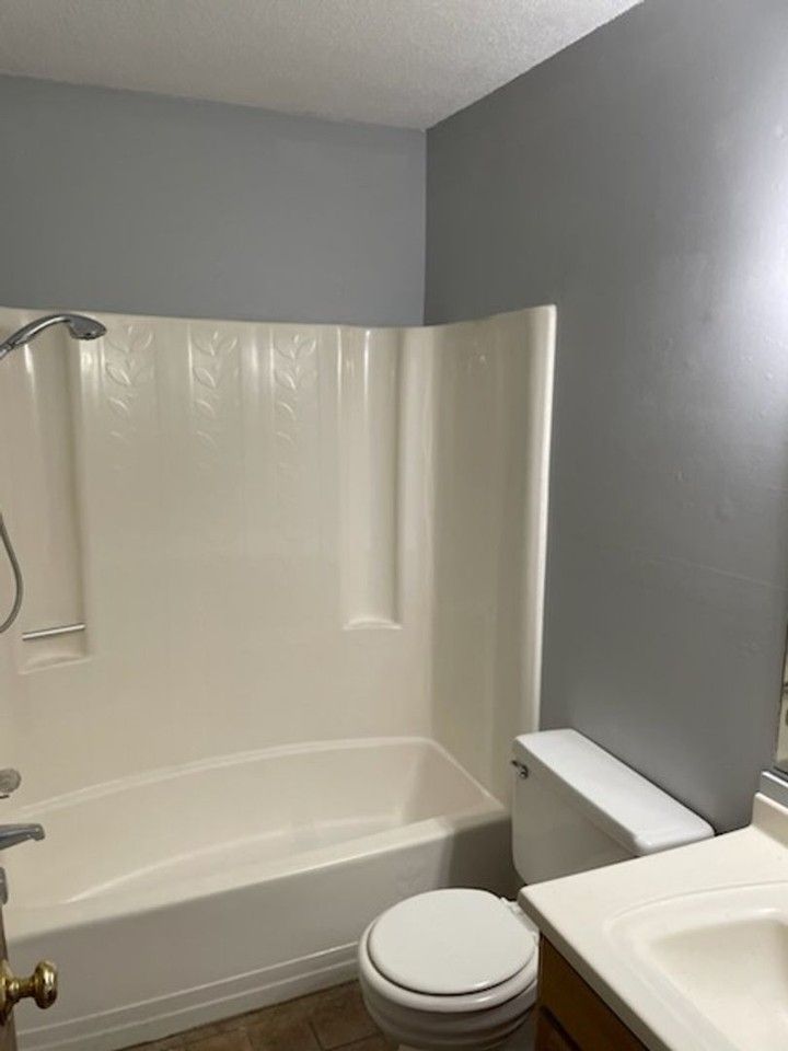 1123 Hamilton Cir Nw - Photo 2 of 8