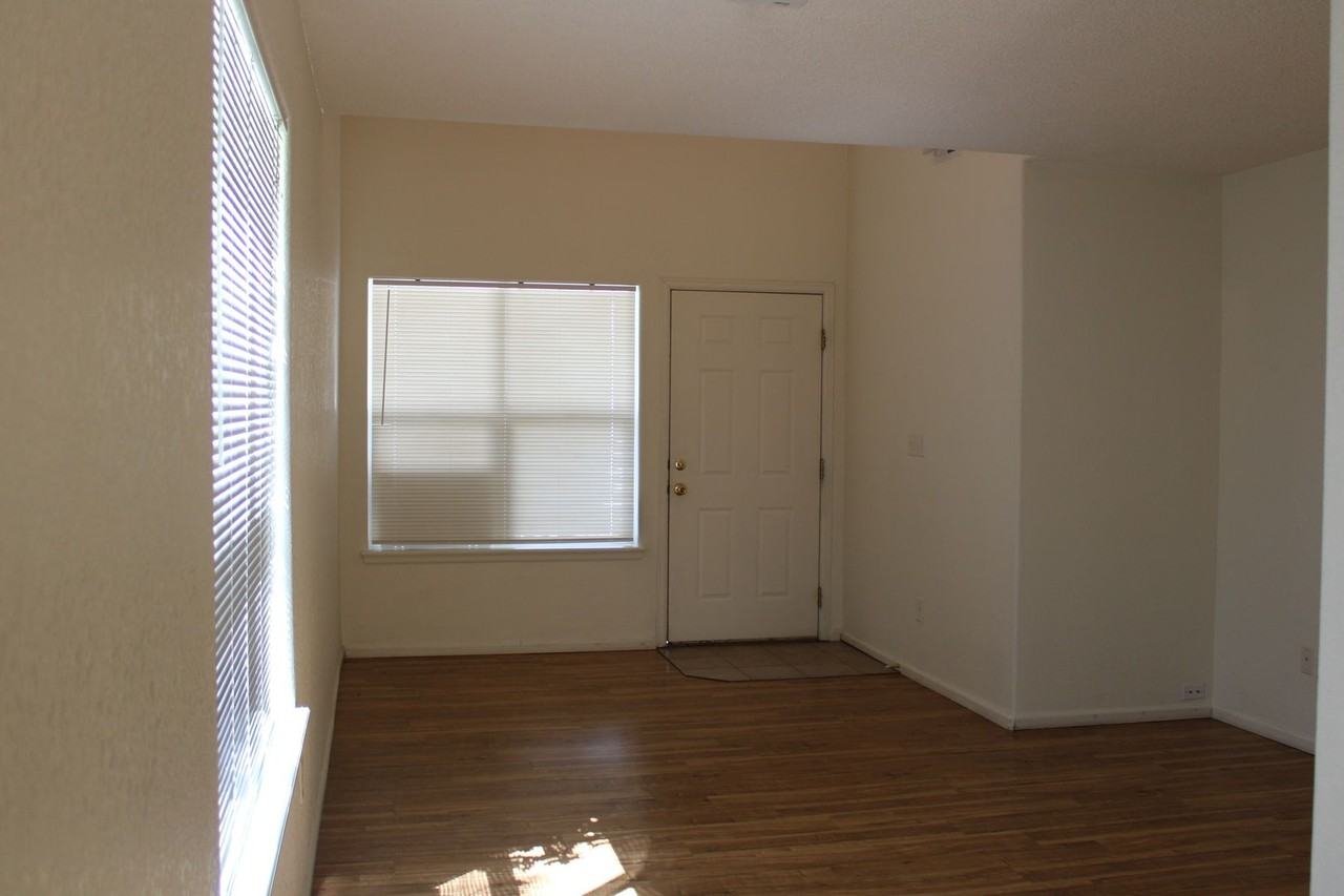 802 Waterglen Dr Unit K48 - Photo 3 of 19