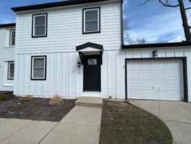 805 Lindenwood Dr S - Photo 1 of 1