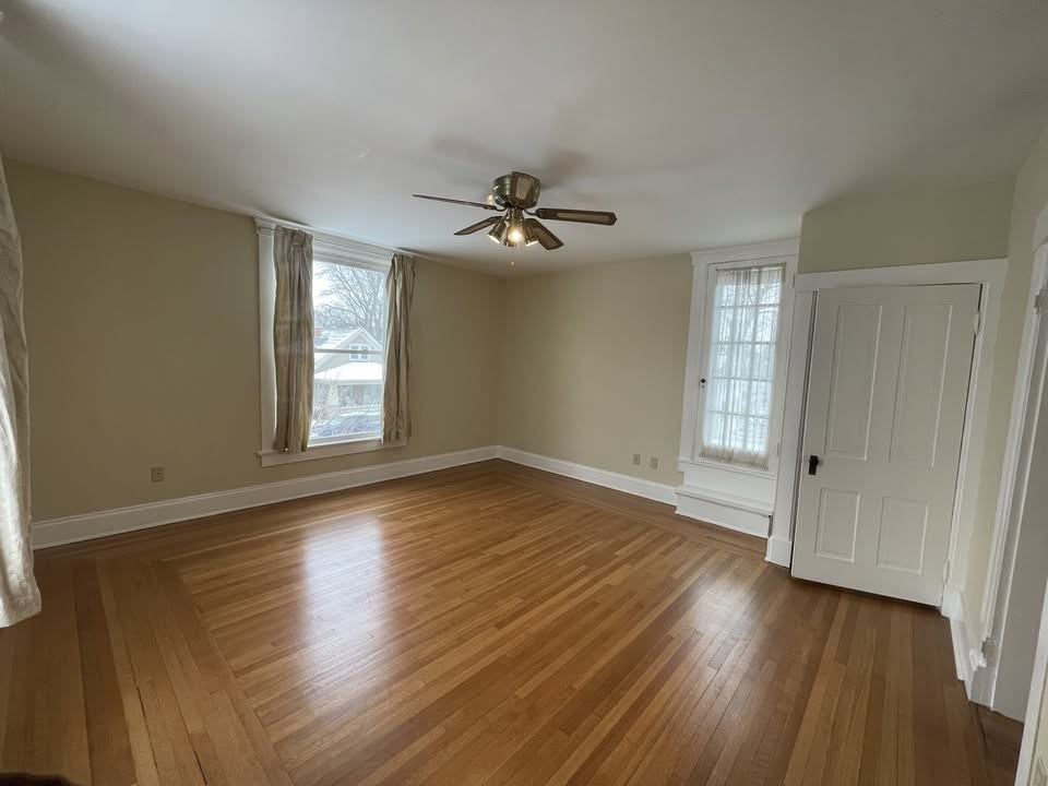 325 S Plum St #2 - Photo 5 of 9