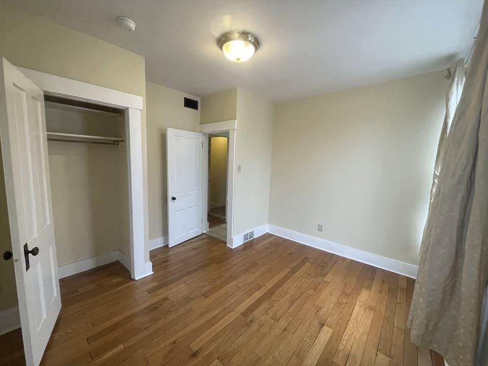 325 S Plum St #2 - Photo 6 of 9