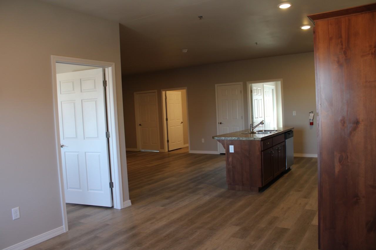 665 Heyburn Ave W #1104-1204 - Photo 5 of 16